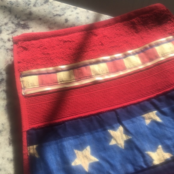 HAND DECORATED TOWELS FOR 4th of July!! - Picture 3 of 5